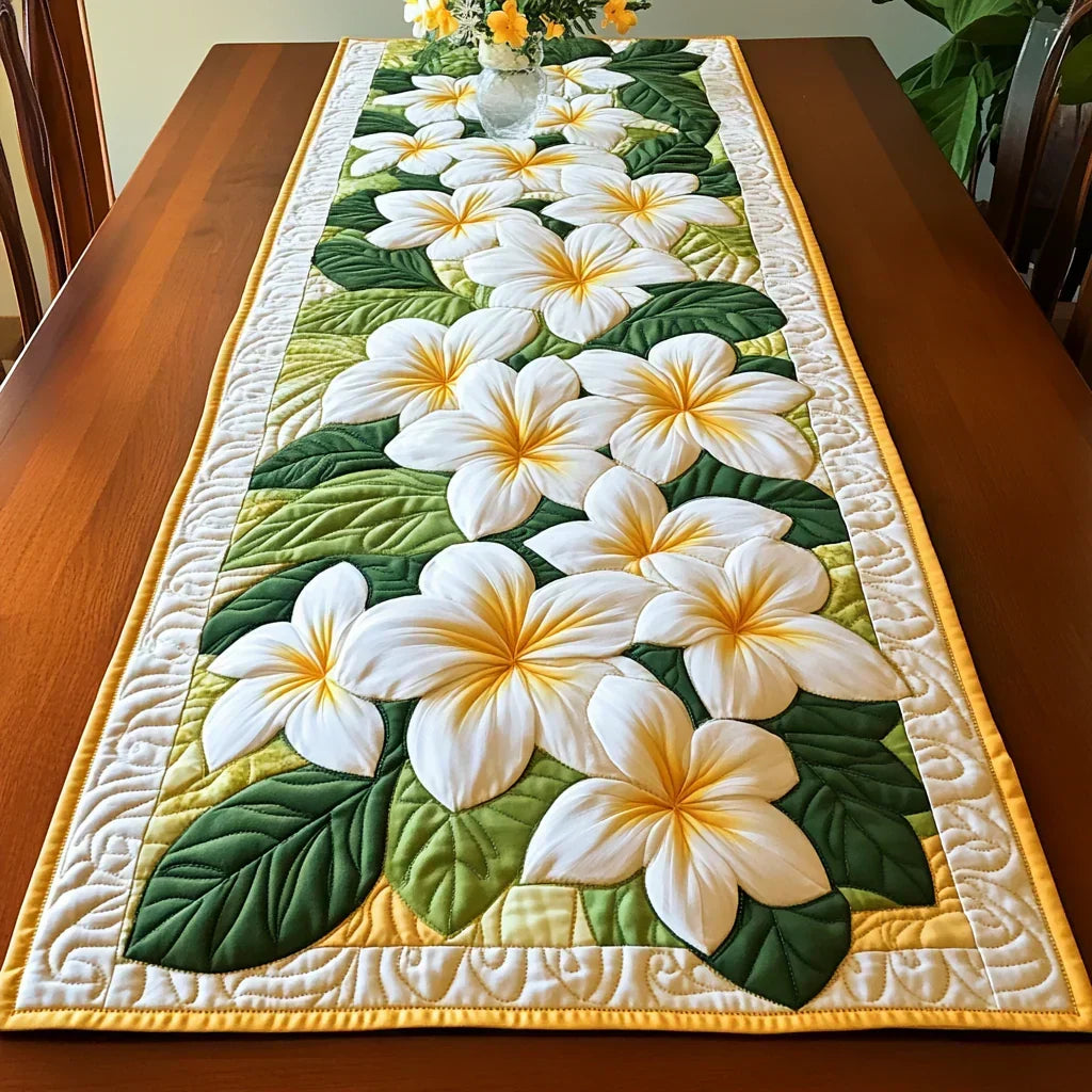 Chemin de table matelassé - Fleurs de frangipanier